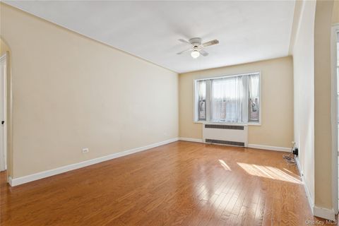 Photo of 110-31 73rd Road #5N, Forest Hills, NY 11375 (MLS # 930205)