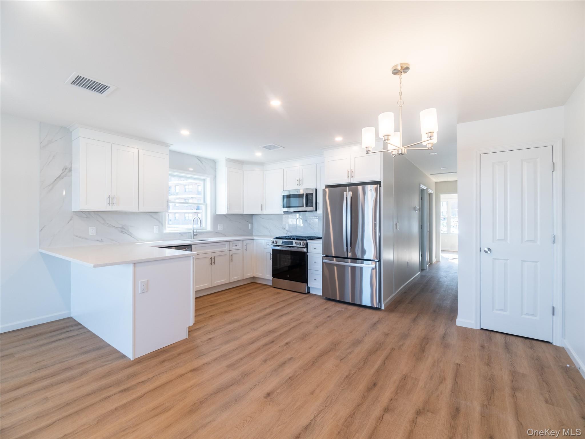 306   Unit B Regent Street B