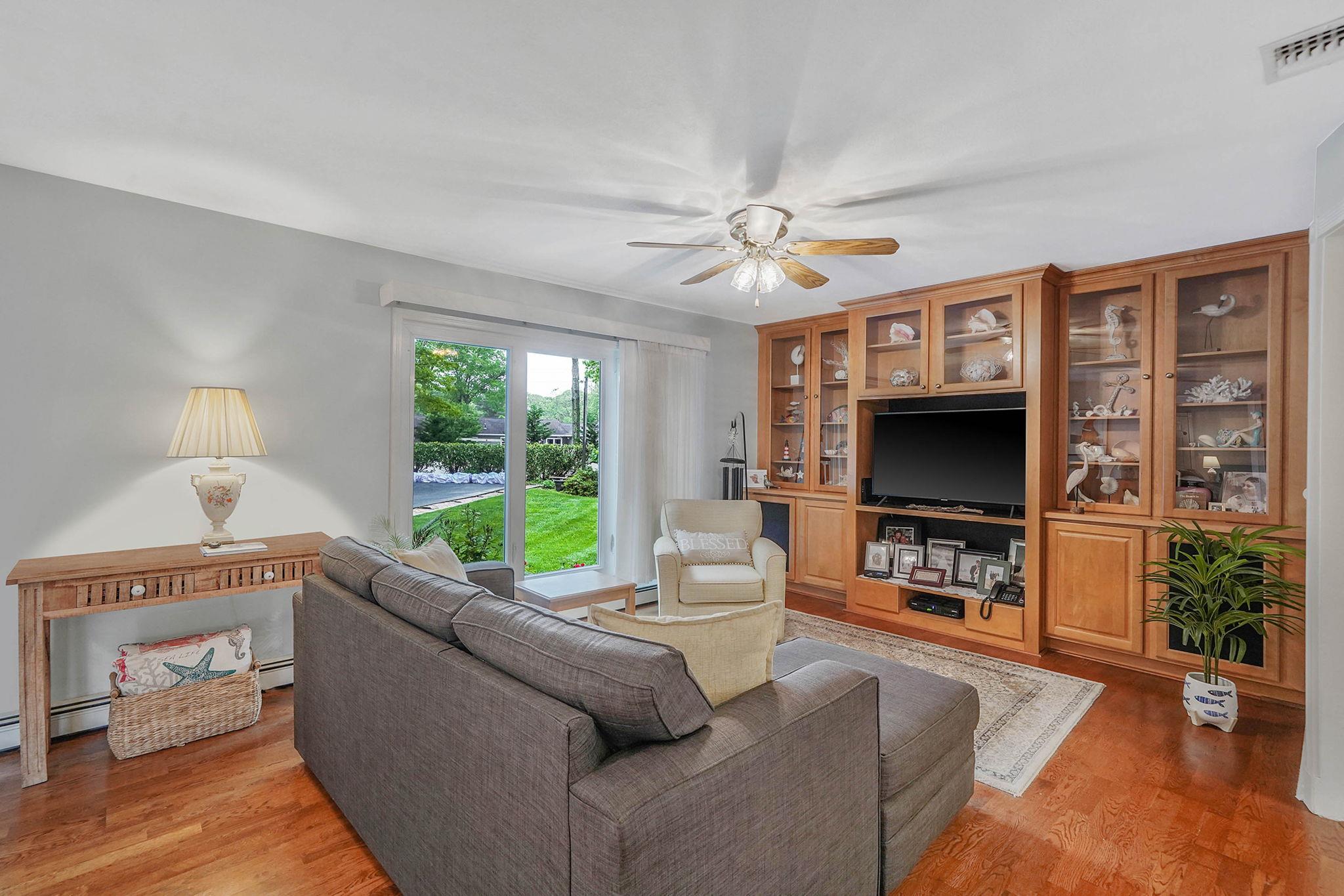 6 Rockhall Lane, Rocky Point, New York image 10