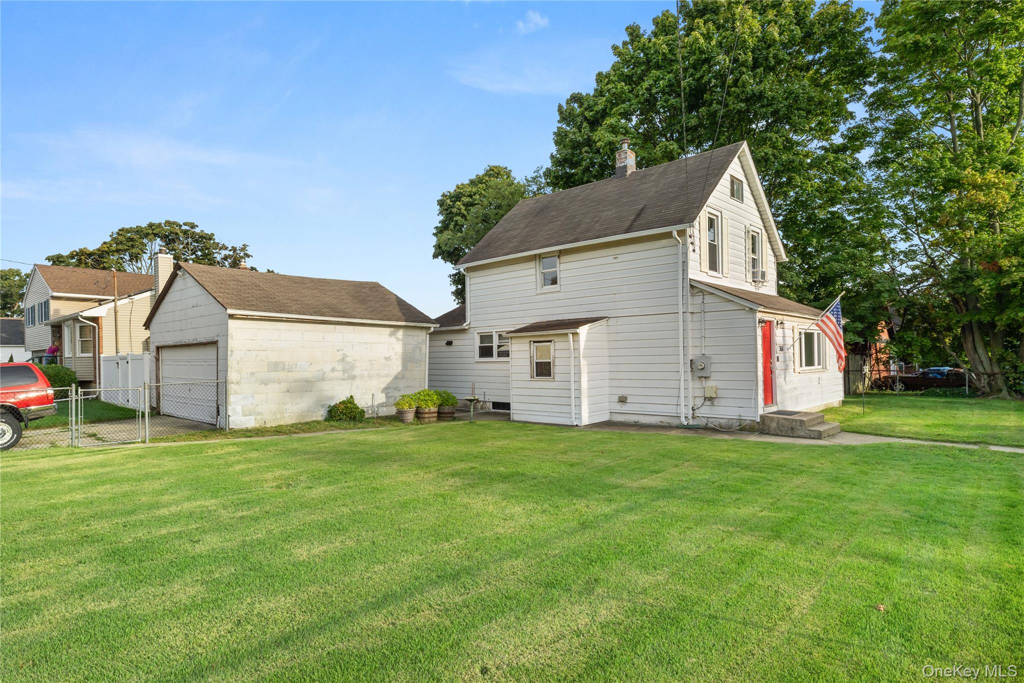 368 Catskill Avenue - Photo 2
