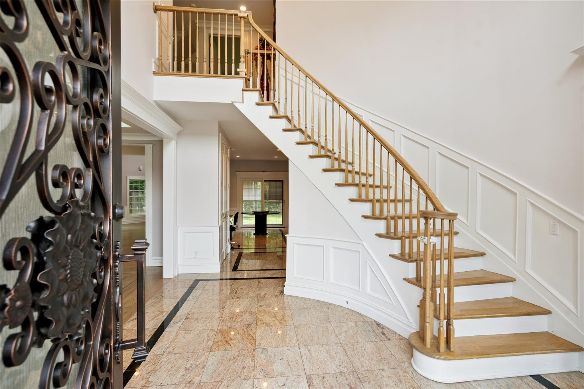 10 Roseanne Drive