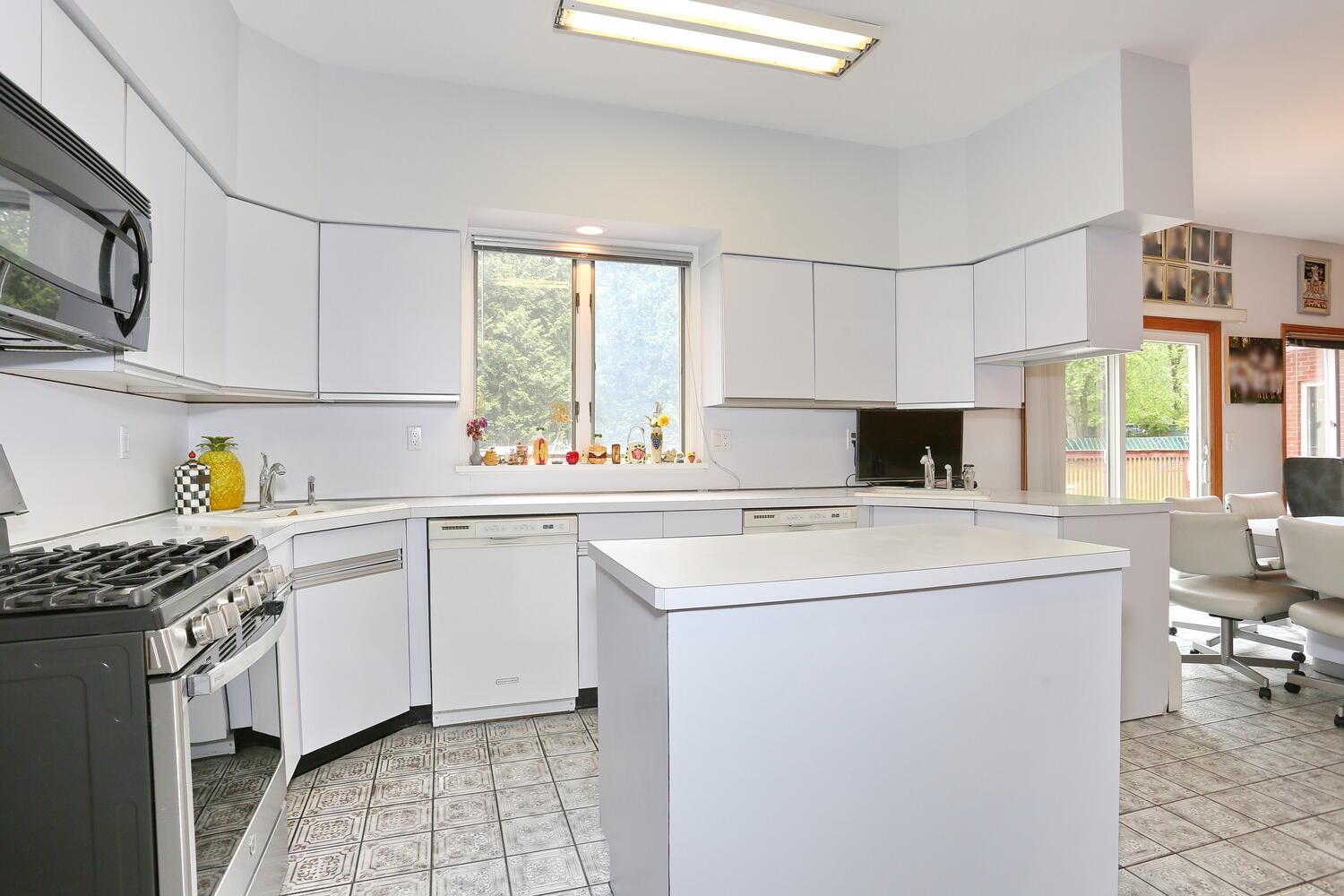 12 Sophia Street, Monsey, New York image 14