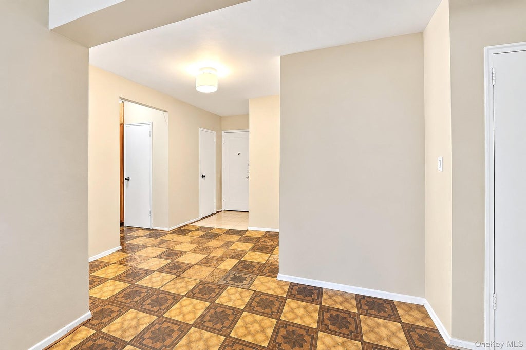 Photo of 620 W 239th Street #2F, Bronx, NY 10463 (MLS # 1062852)