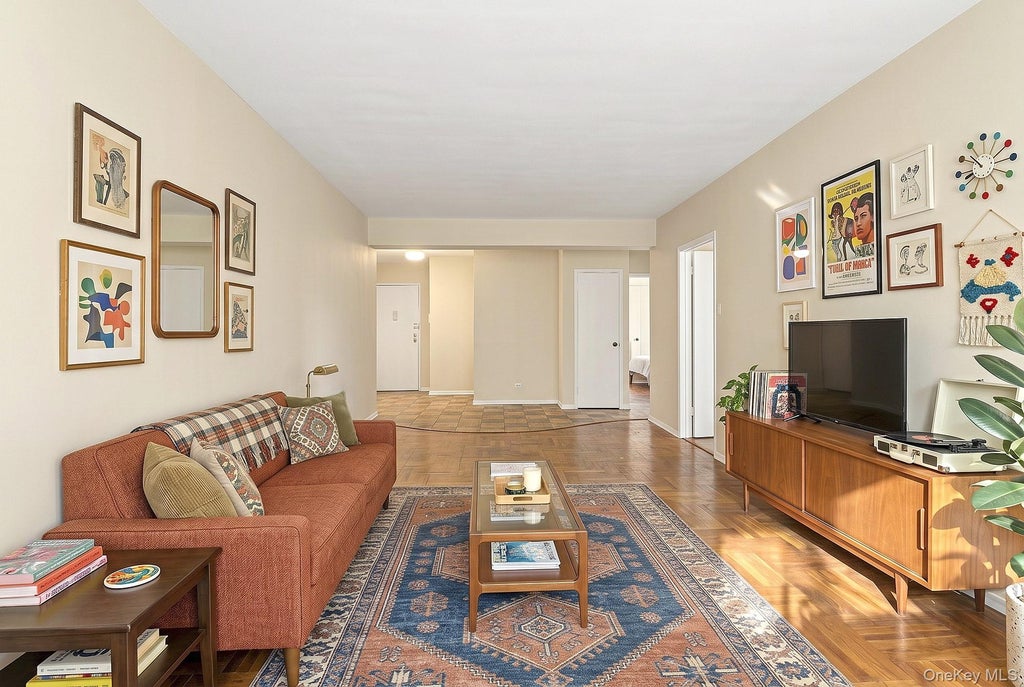 Photo of 620 W 239th Street #2F, Bronx, NY 10463 (MLS # 1062852)
