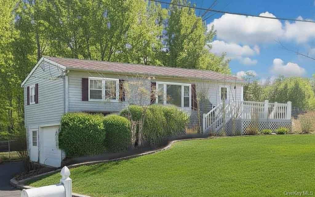 Photo of 9 Merriewold Lane S, Monroe, NY 10950 (MLS # 942361)