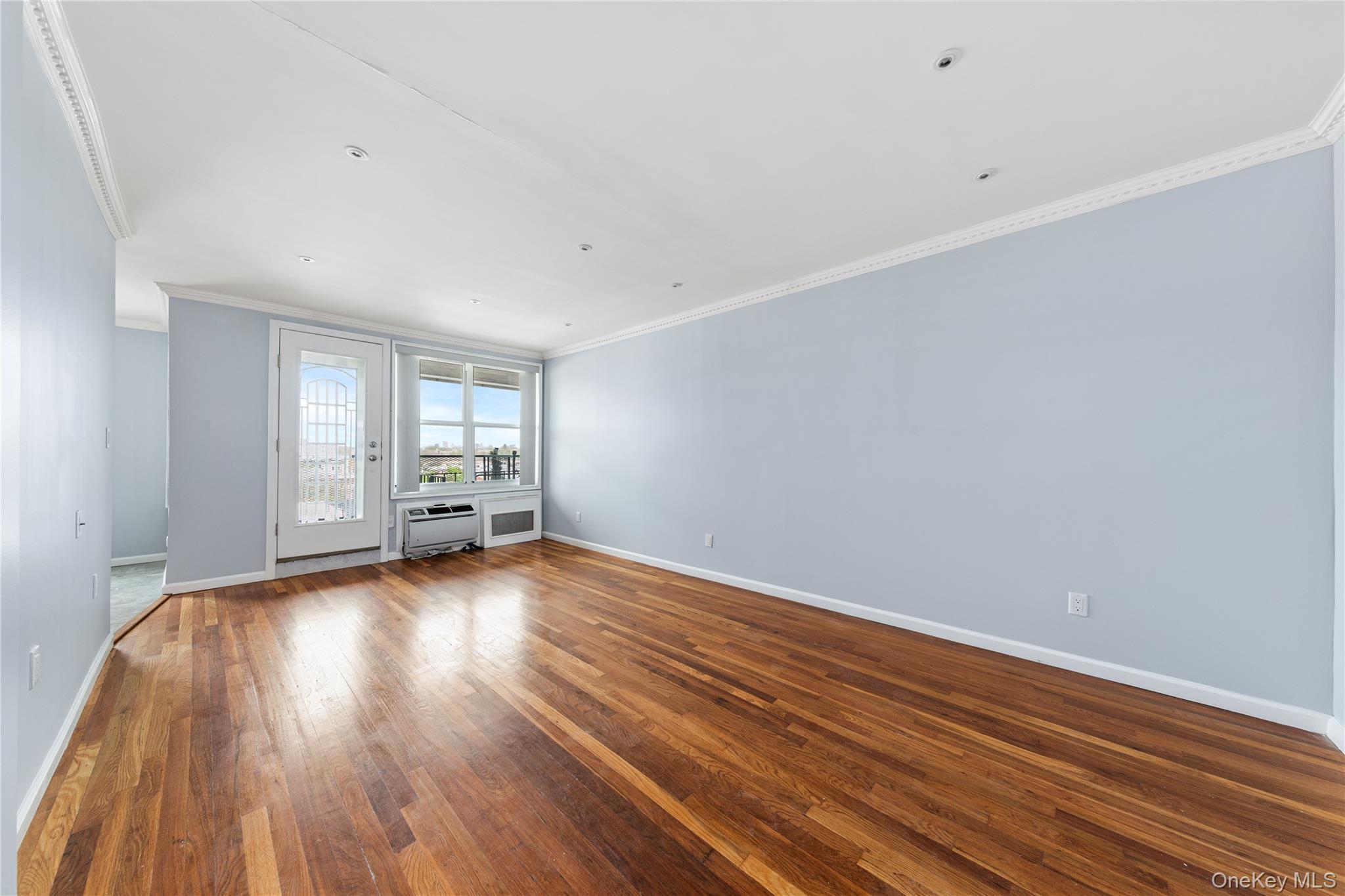 60th Street 34th Avenue 6D