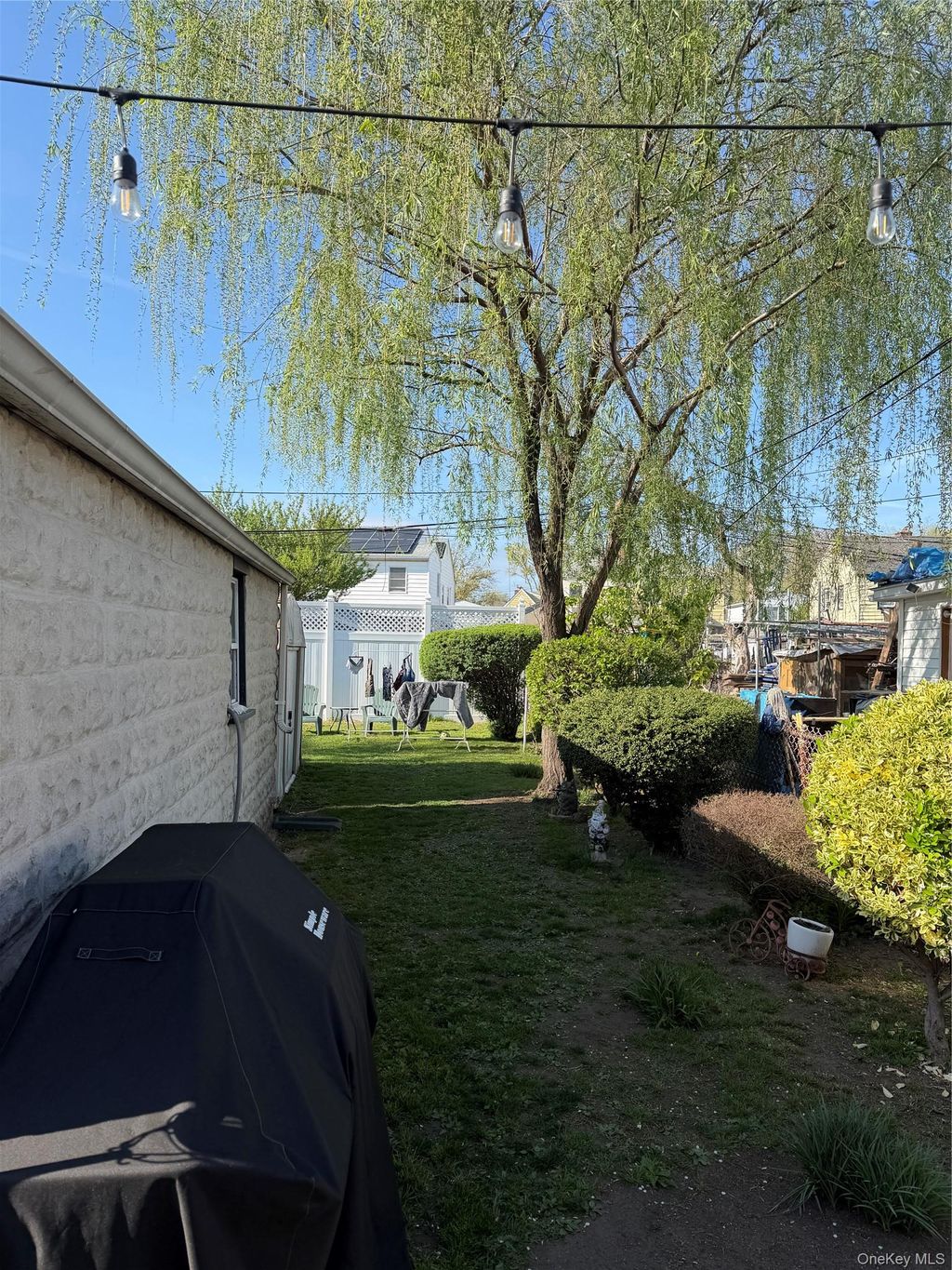 Photo of 13817 64 Avenue, Flushing, NY 11367 (MLS # 990506)