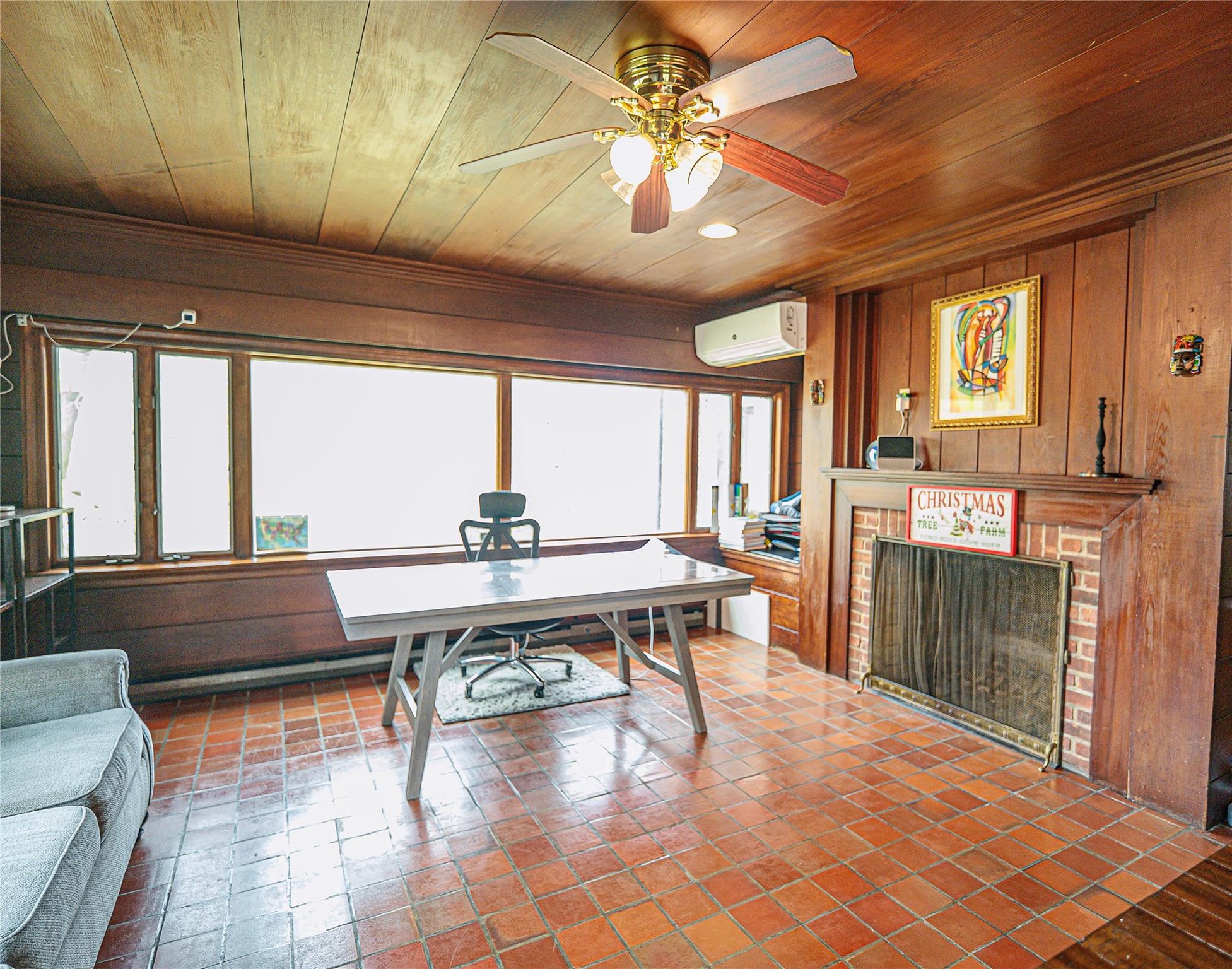 90 Old Pond Road, Great Neck, New York image 19