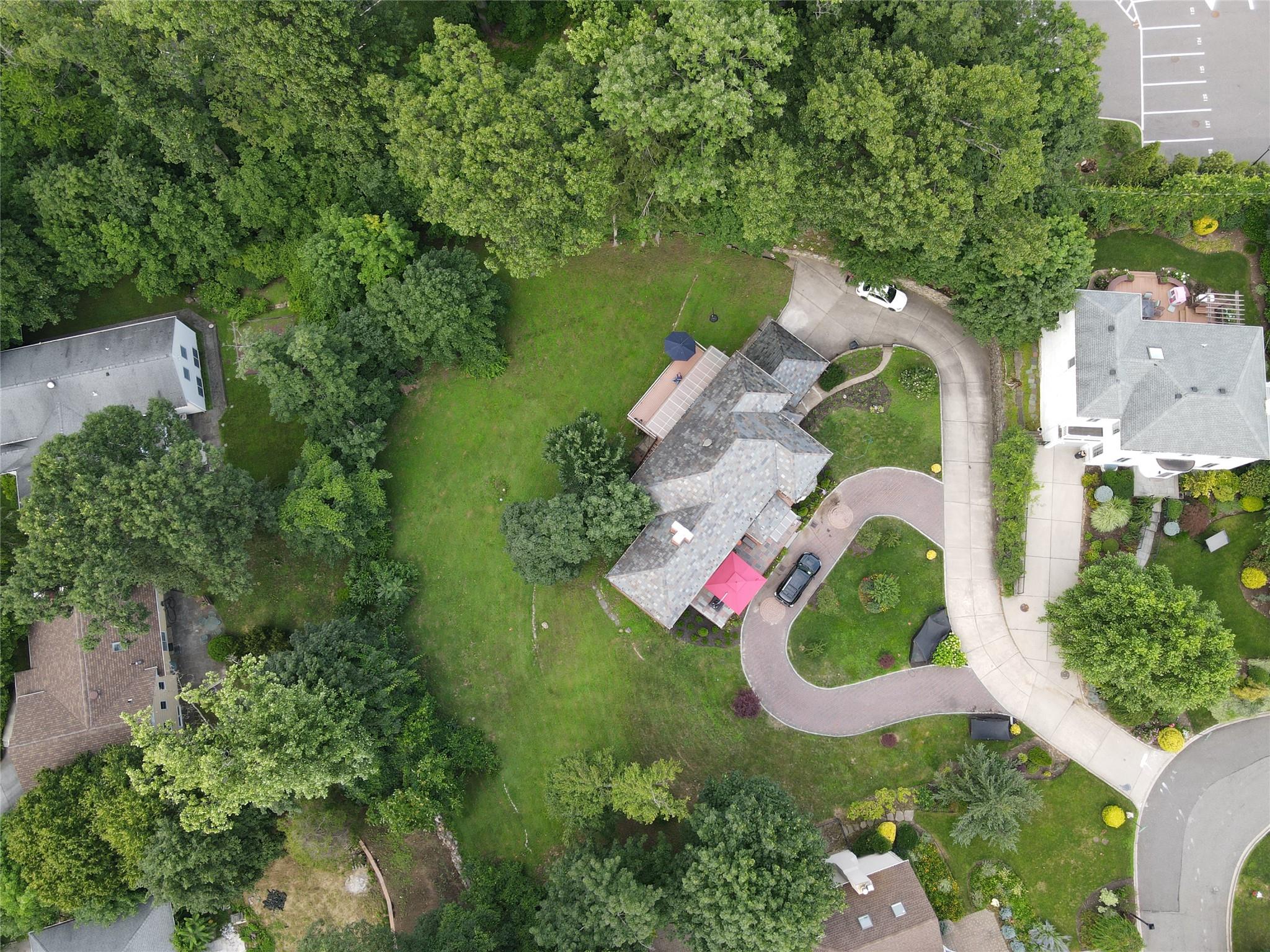 90 Old Pond Road