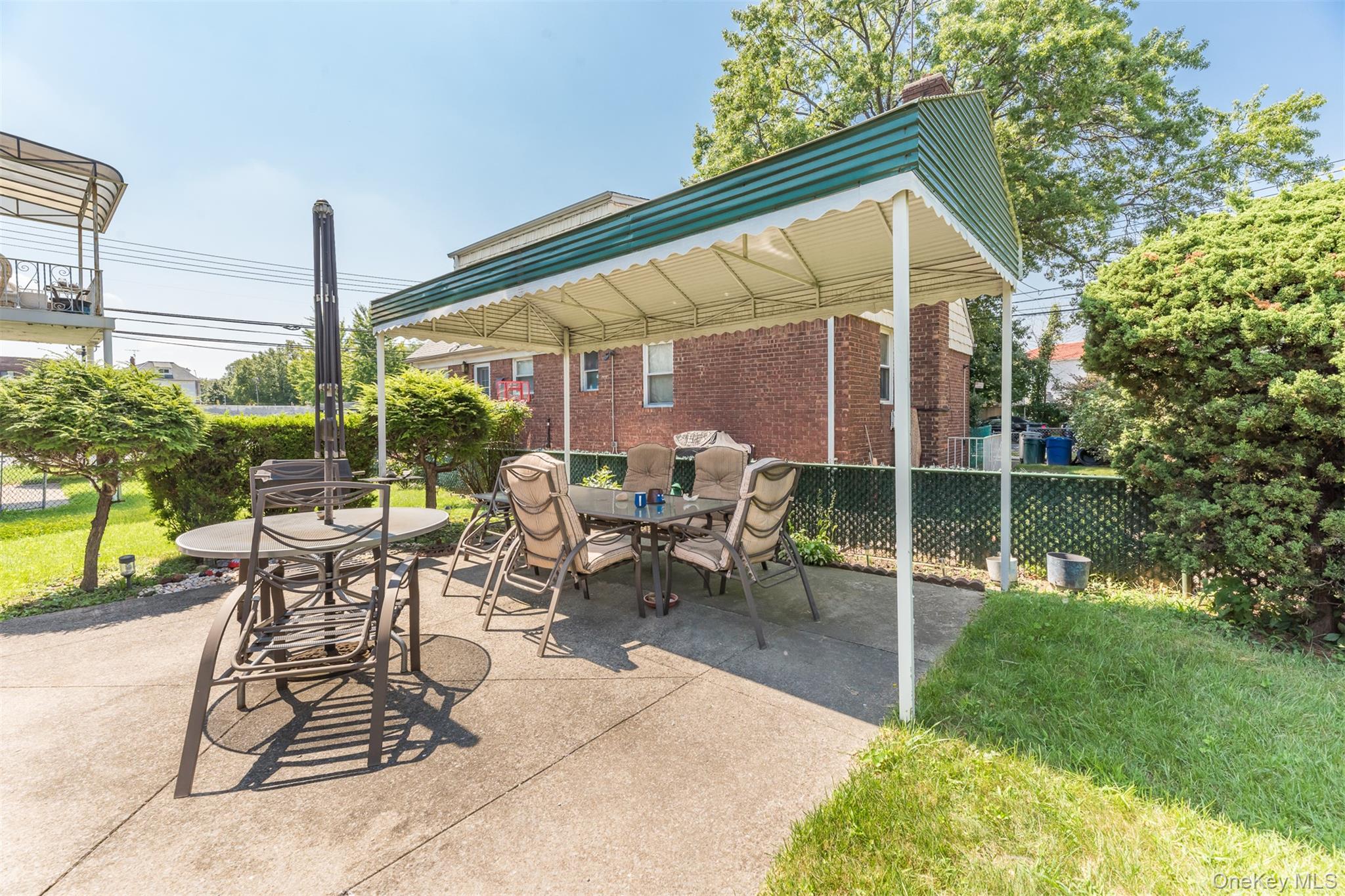 7107 Ditmars Boulevard