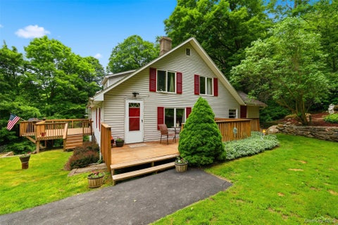 Homes For Sale - 236 Hosner Mountain Road<br/> Dutchess County, Hopewell Junction, NY 12533