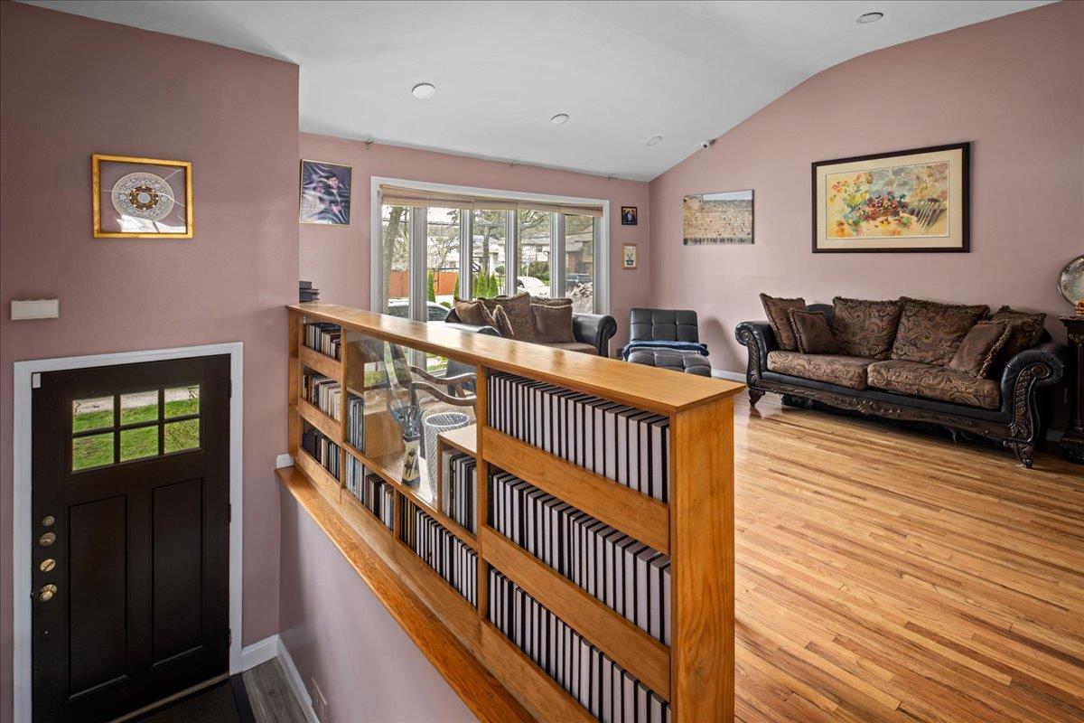 1 Newport Drive, Hewlett, New York image 3