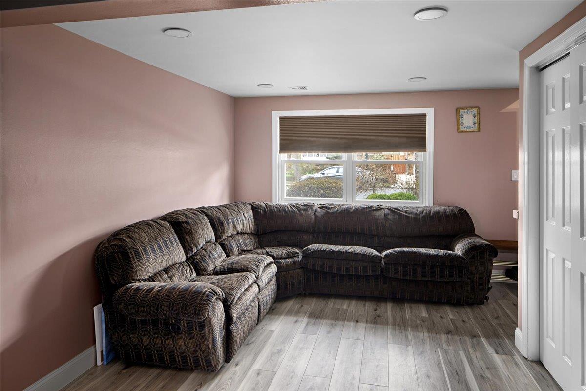 1 Newport Drive, Hewlett, New York image 16