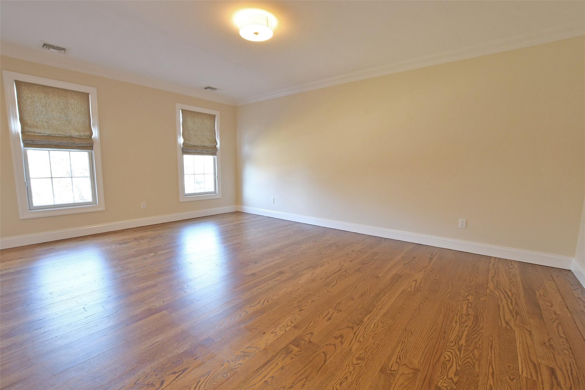 103 W Silver Beech Lane, Calverton, Florida image 32