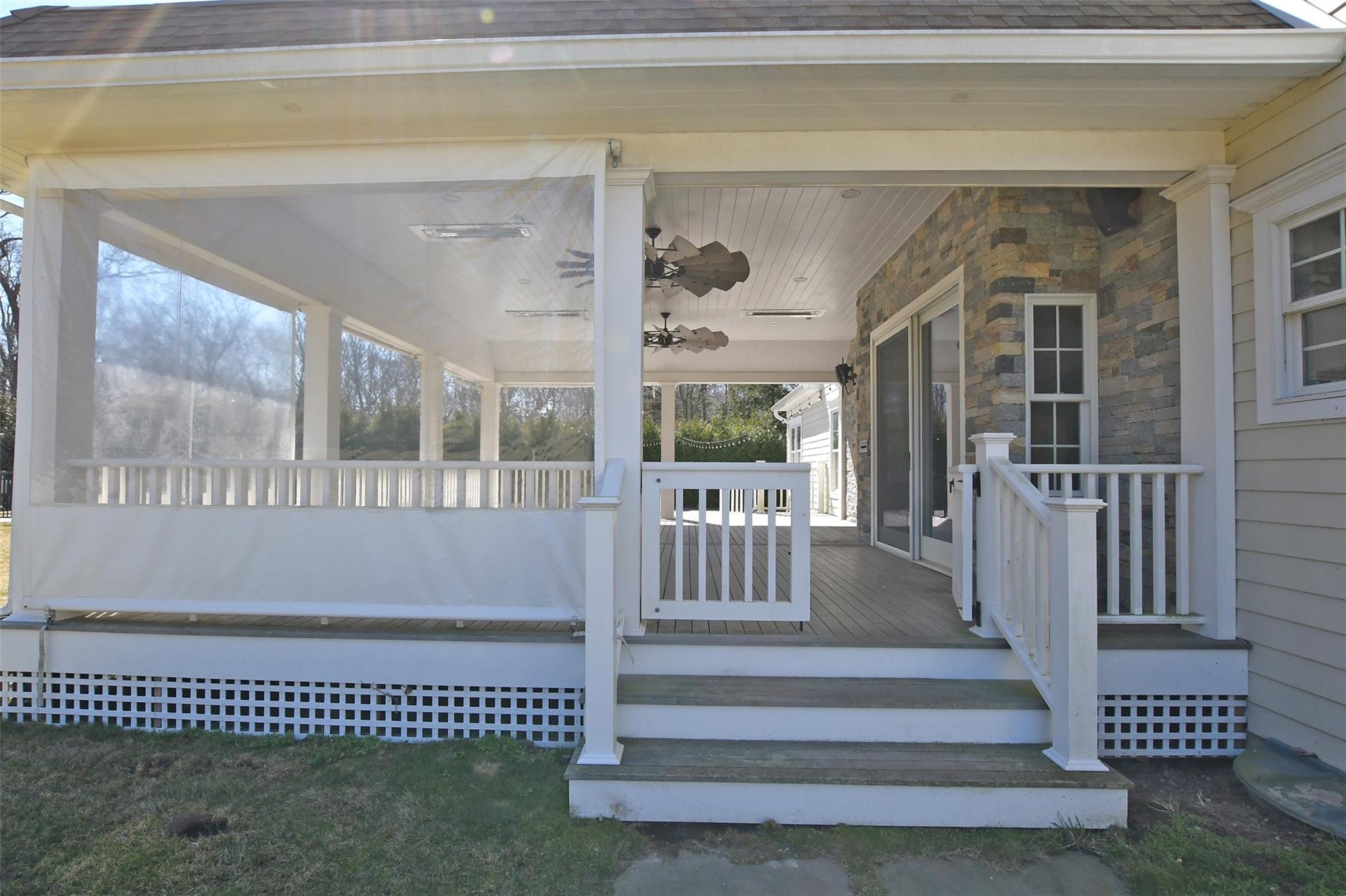 103 W Silver Beech Lane, Calverton, Florida image 36