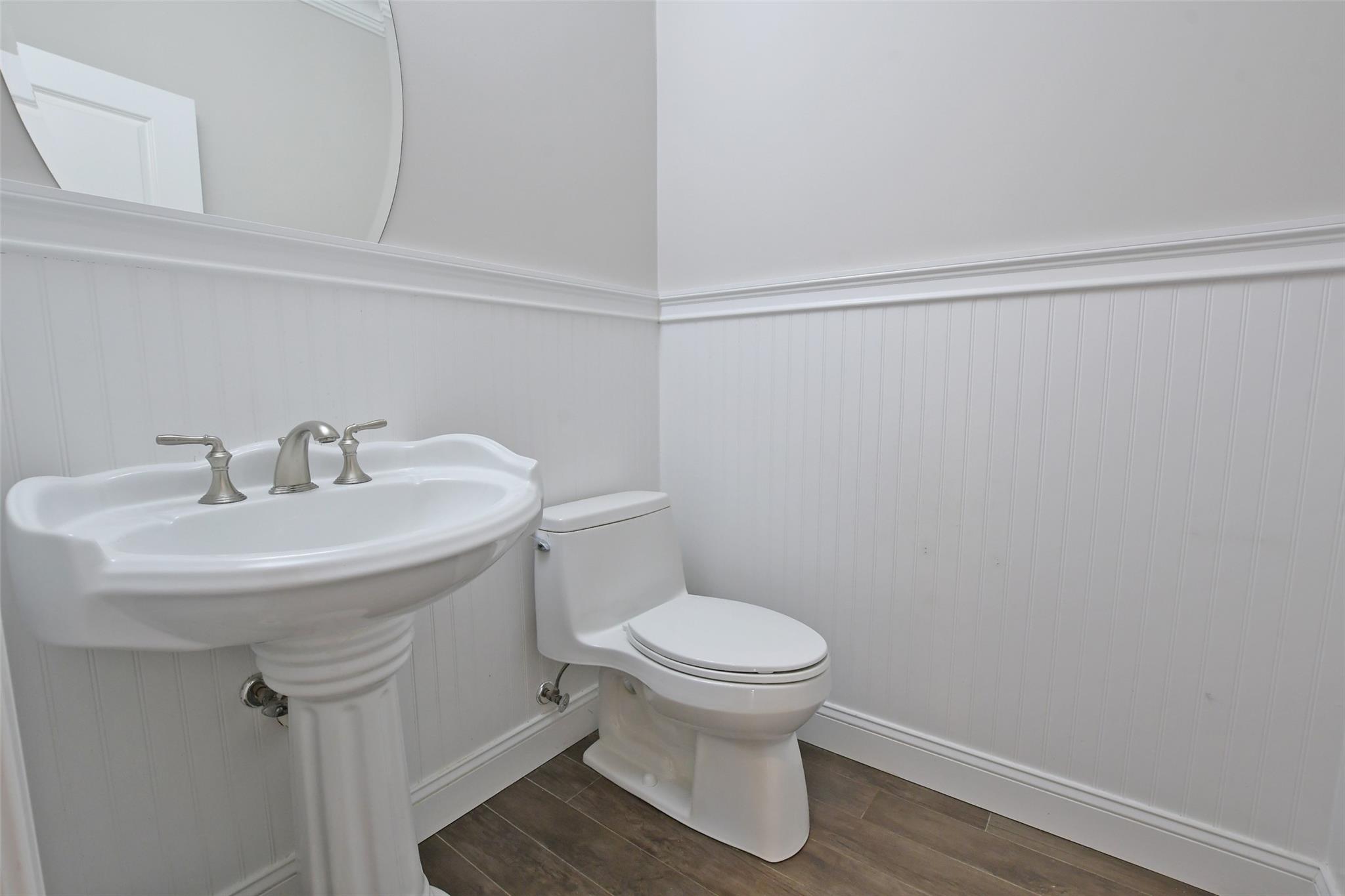 103 W Silver Beech Lane, Calverton, Florida image 18