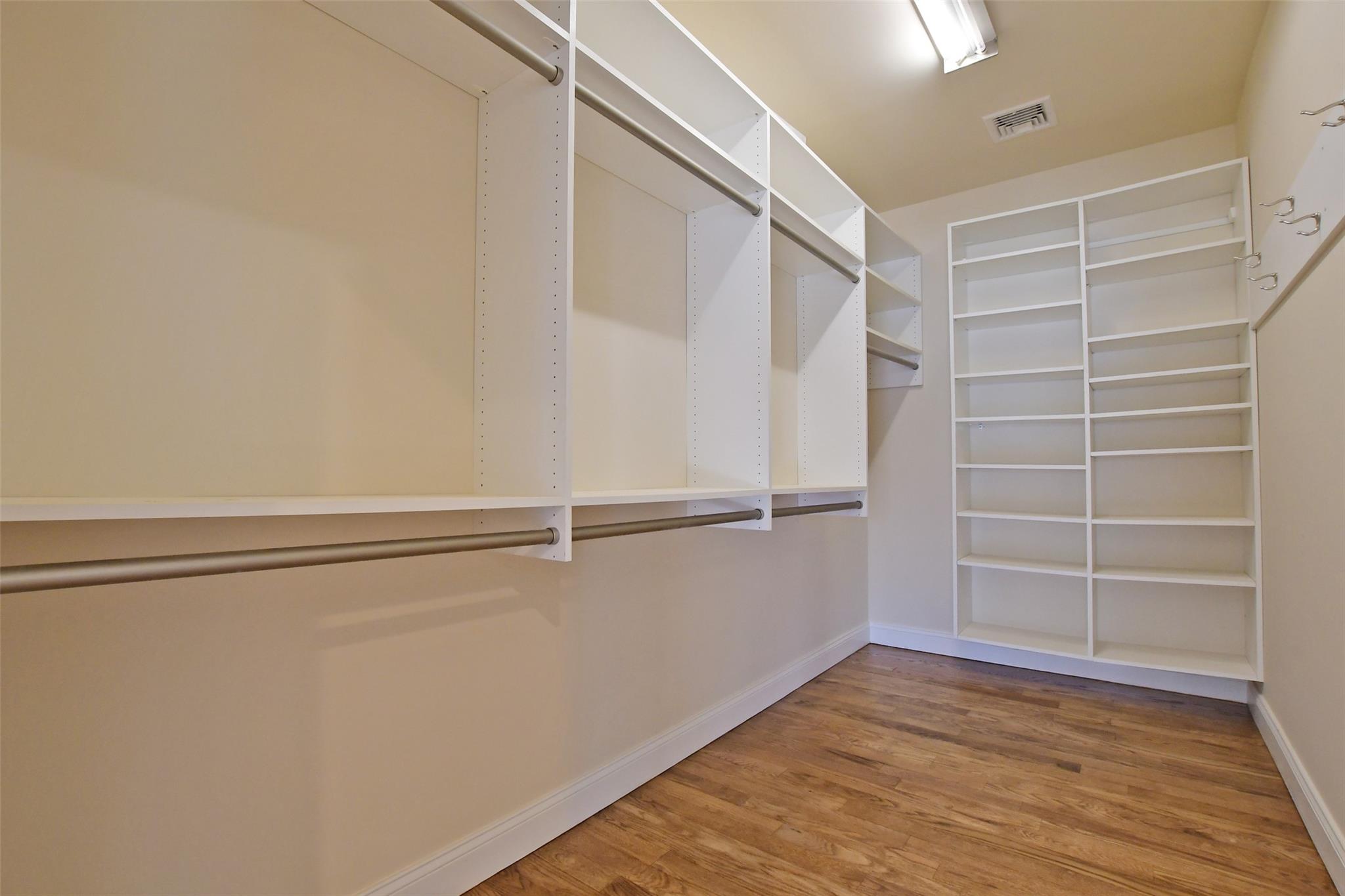 103 W Silver Beech Lane, Calverton, Florida image 28