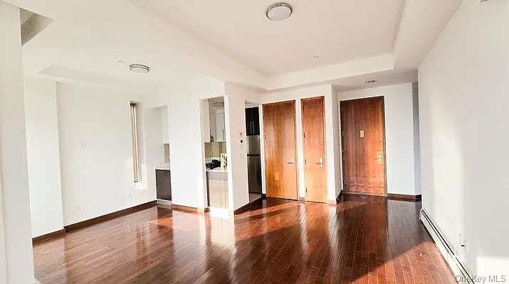 42-05 Parsons Boulevard 4A