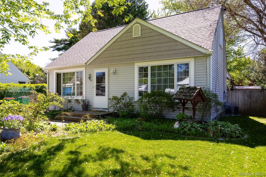 Photo of 25 Marino Road, Poughkeepsie, NY 12601 (MLS # 998829)