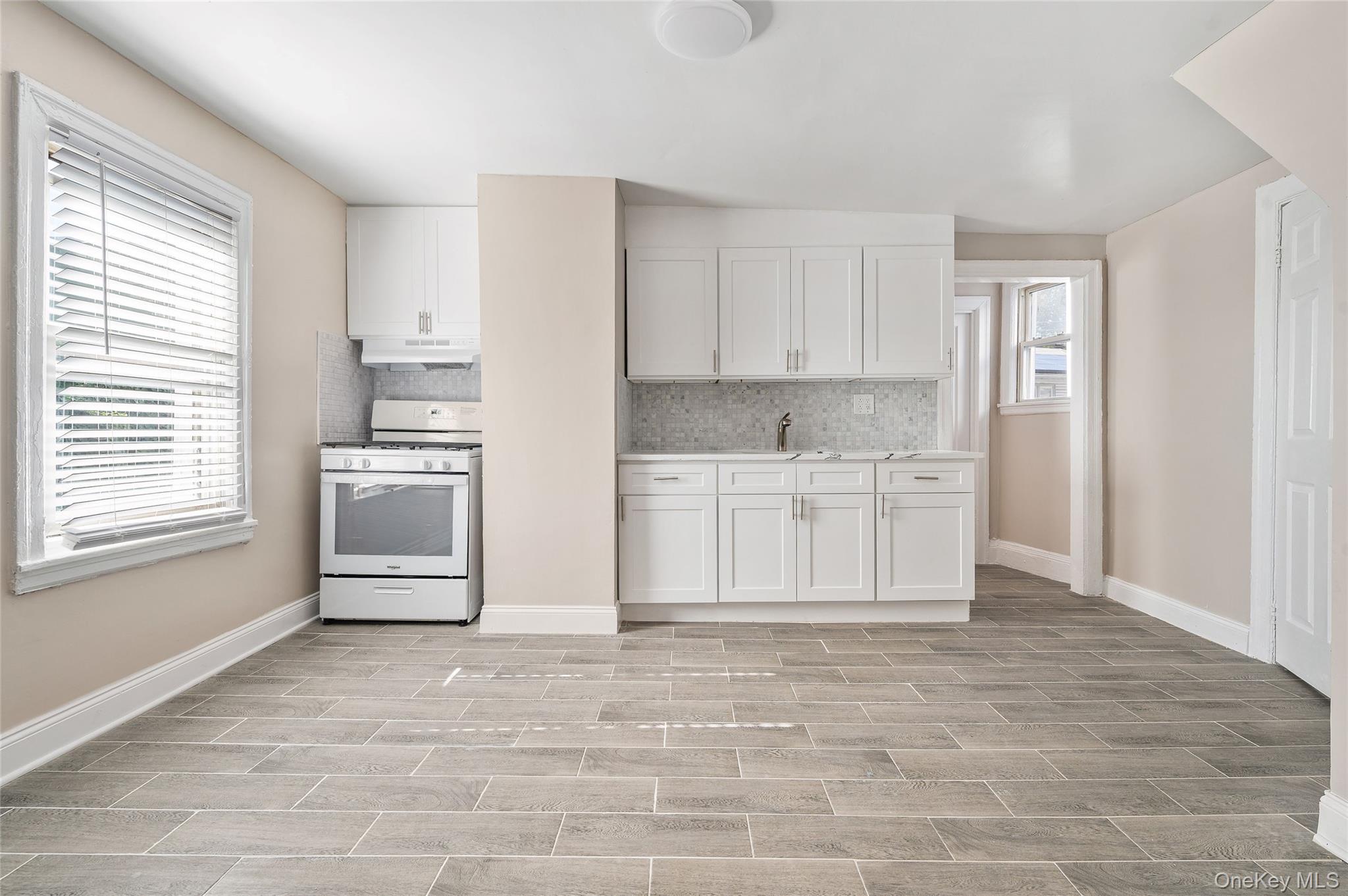 25 Marbledale Road 1