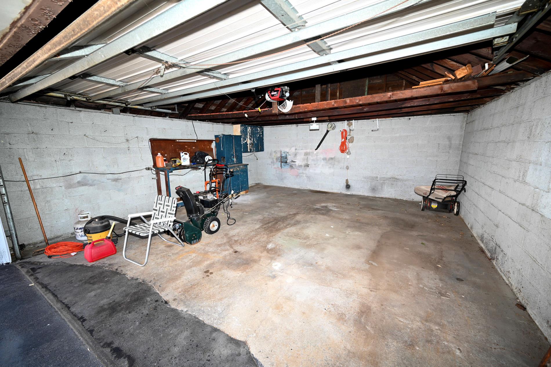 407 Saint Luke Place, Franklin Square, New York image 22
