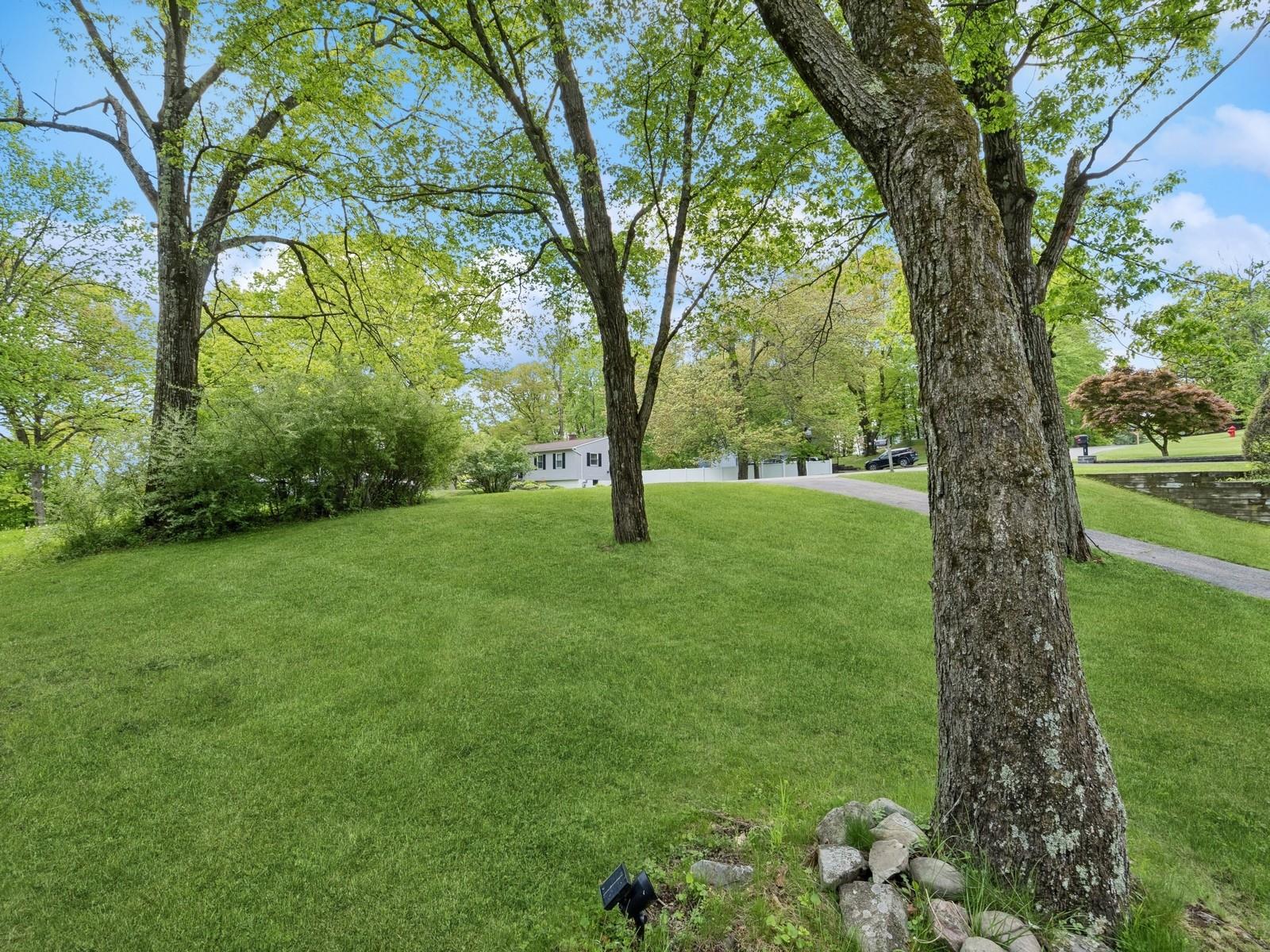 26 Woodland Circle, Hyde Park, New York image 2
