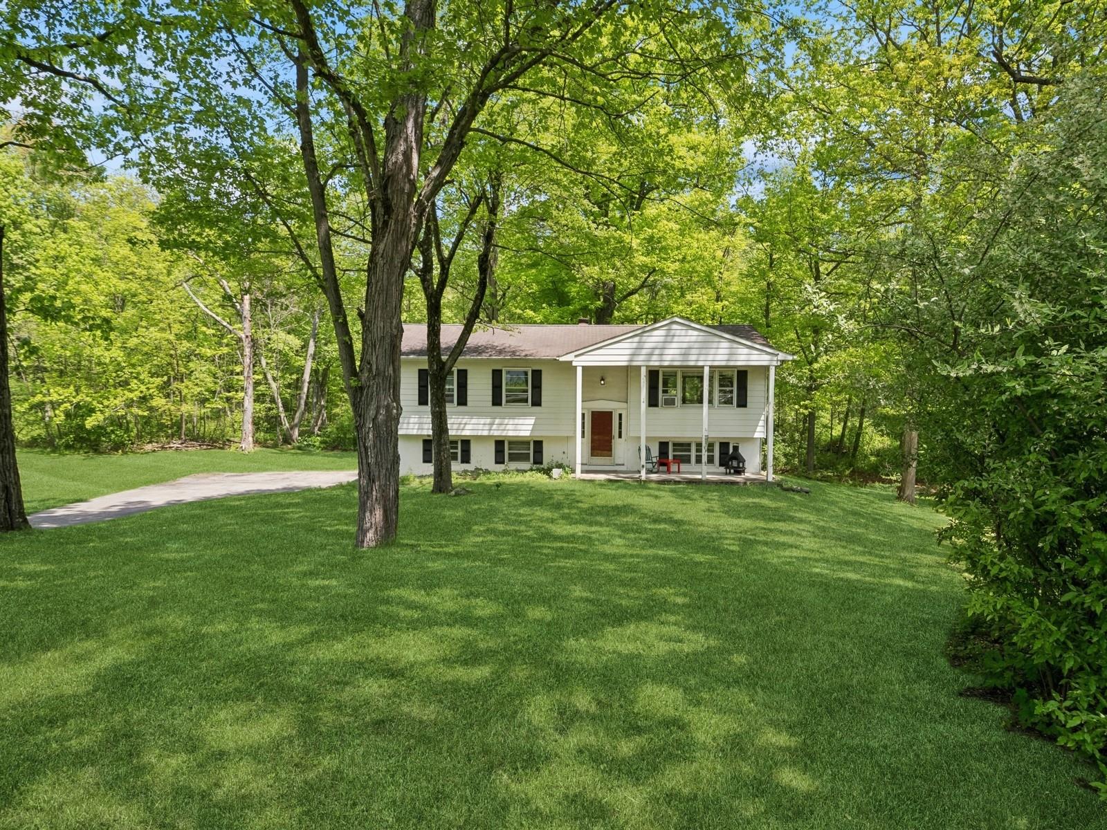 26 Woodland Circle, Hyde Park, New York image 1