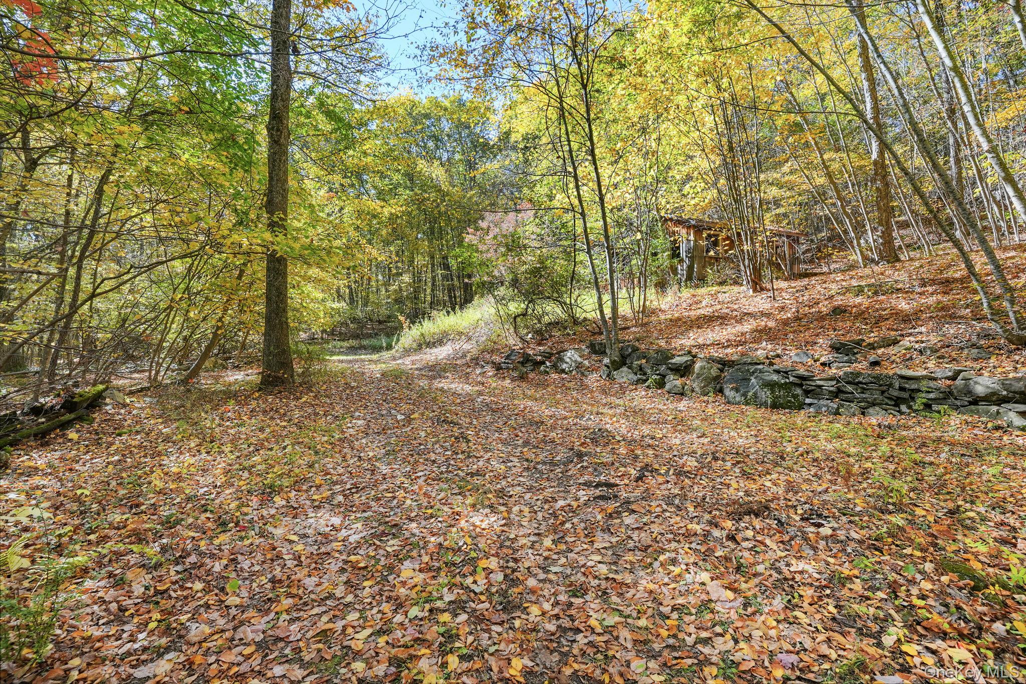 2 Coburn Road W, Sherman CT