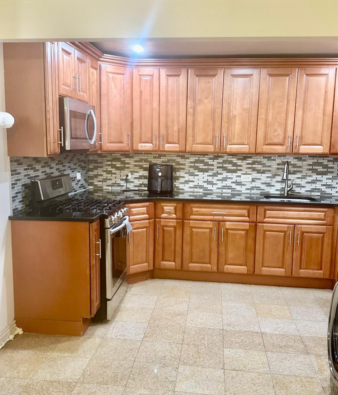 7807 153rd Avenue Avenue, Howard Beach, New York image 5