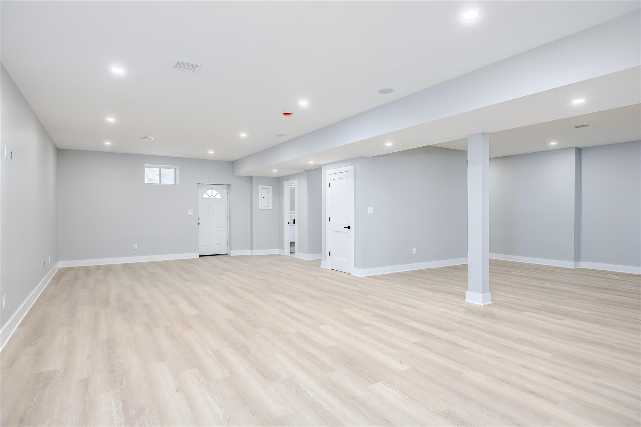 930 Winthrop Drive, East Meadow, New York image 45