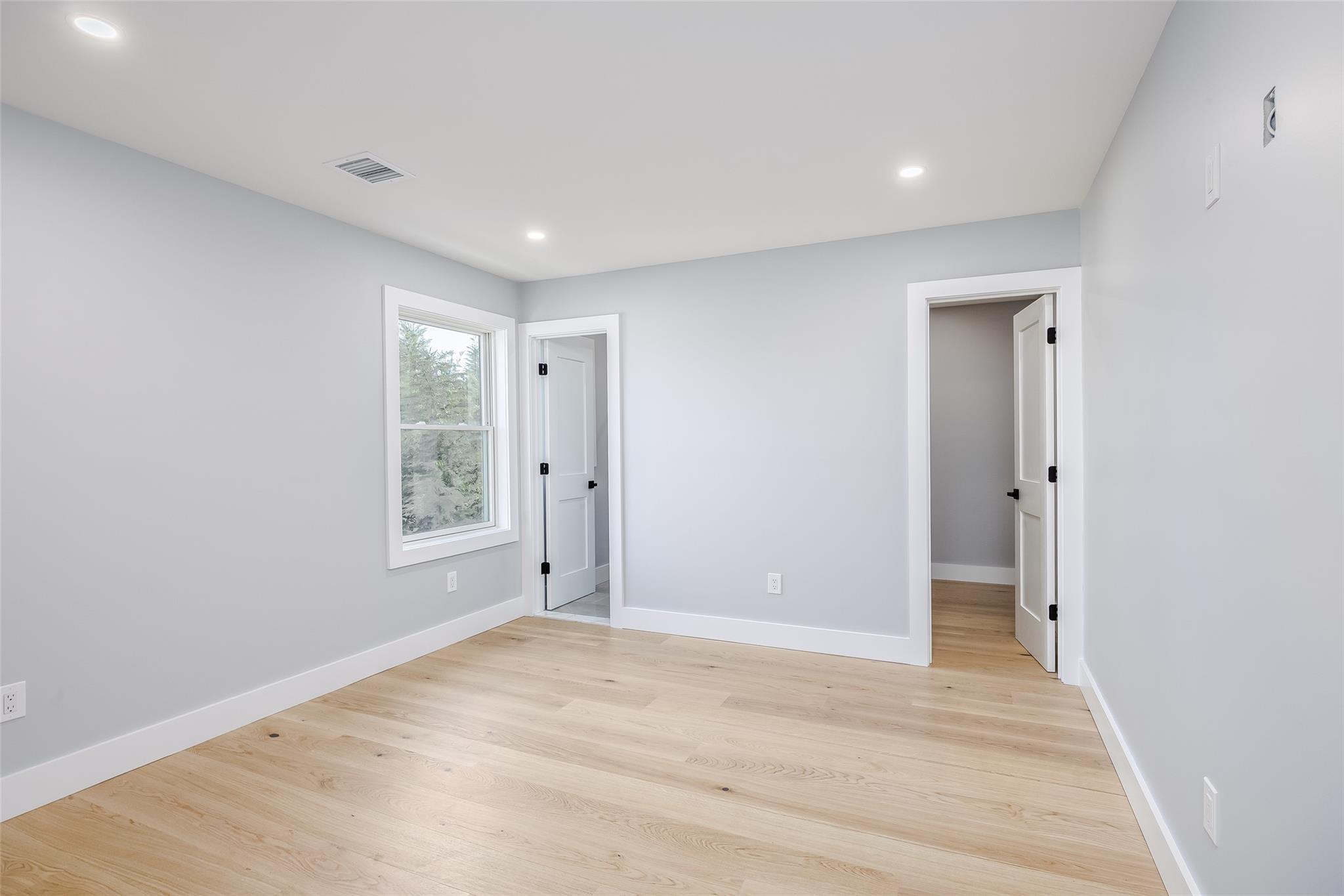 930 Winthrop Drive, East Meadow, New York image 41