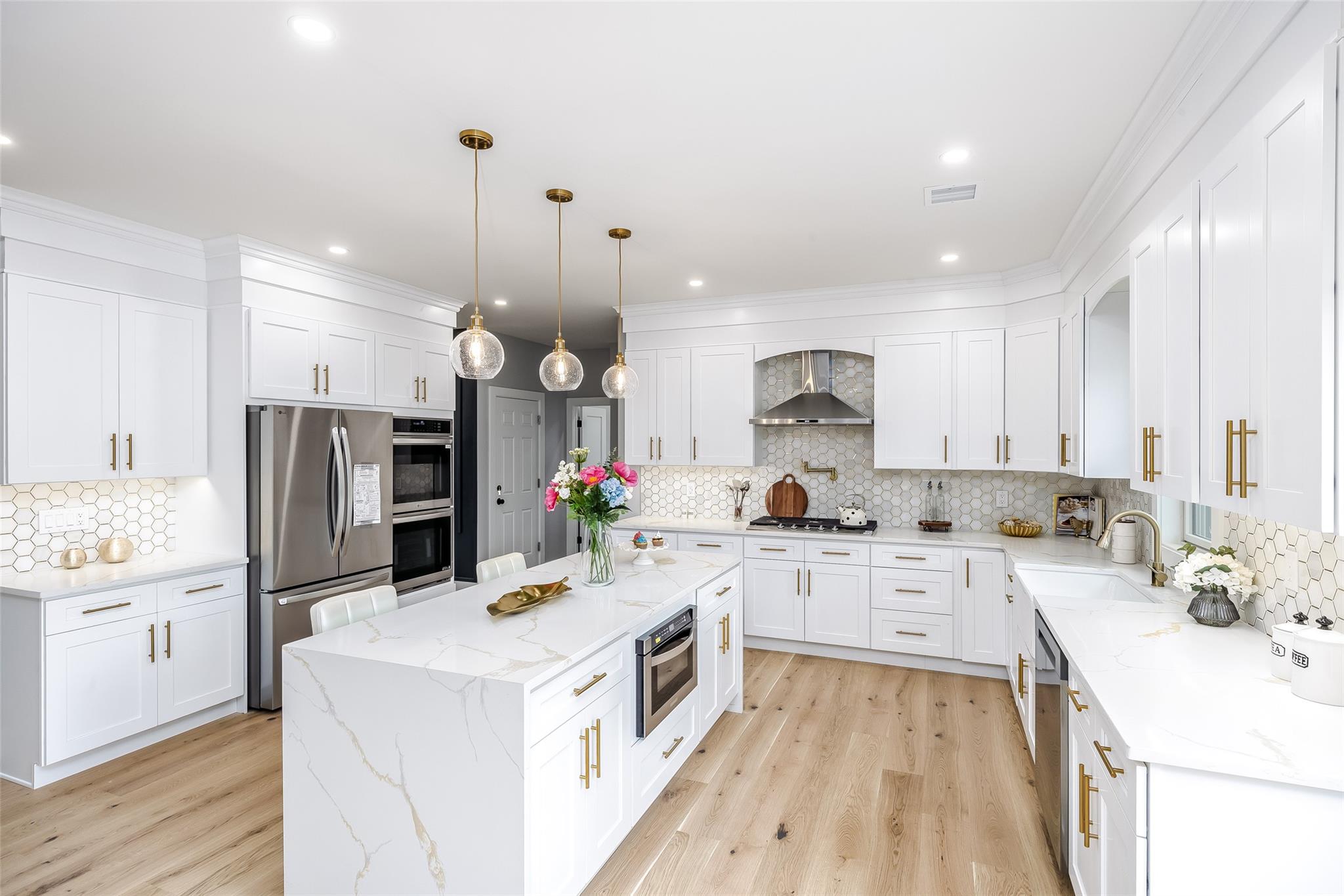 930 Winthrop Drive, East Meadow, New York image 20