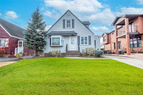 7836 271st Street, New Hyde Park, NY 11040 - MLS#: 935704