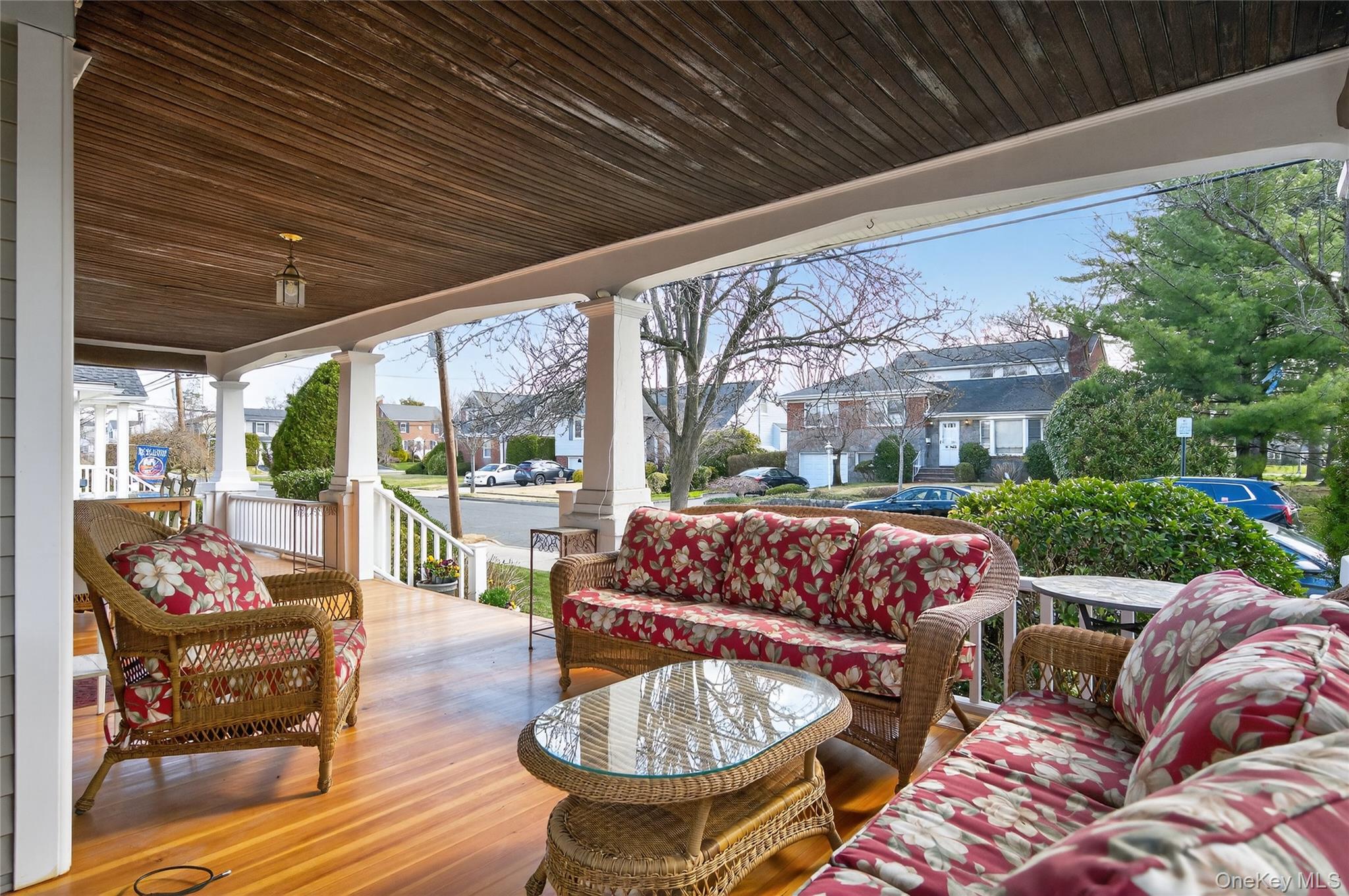 114 Roosevelt Street