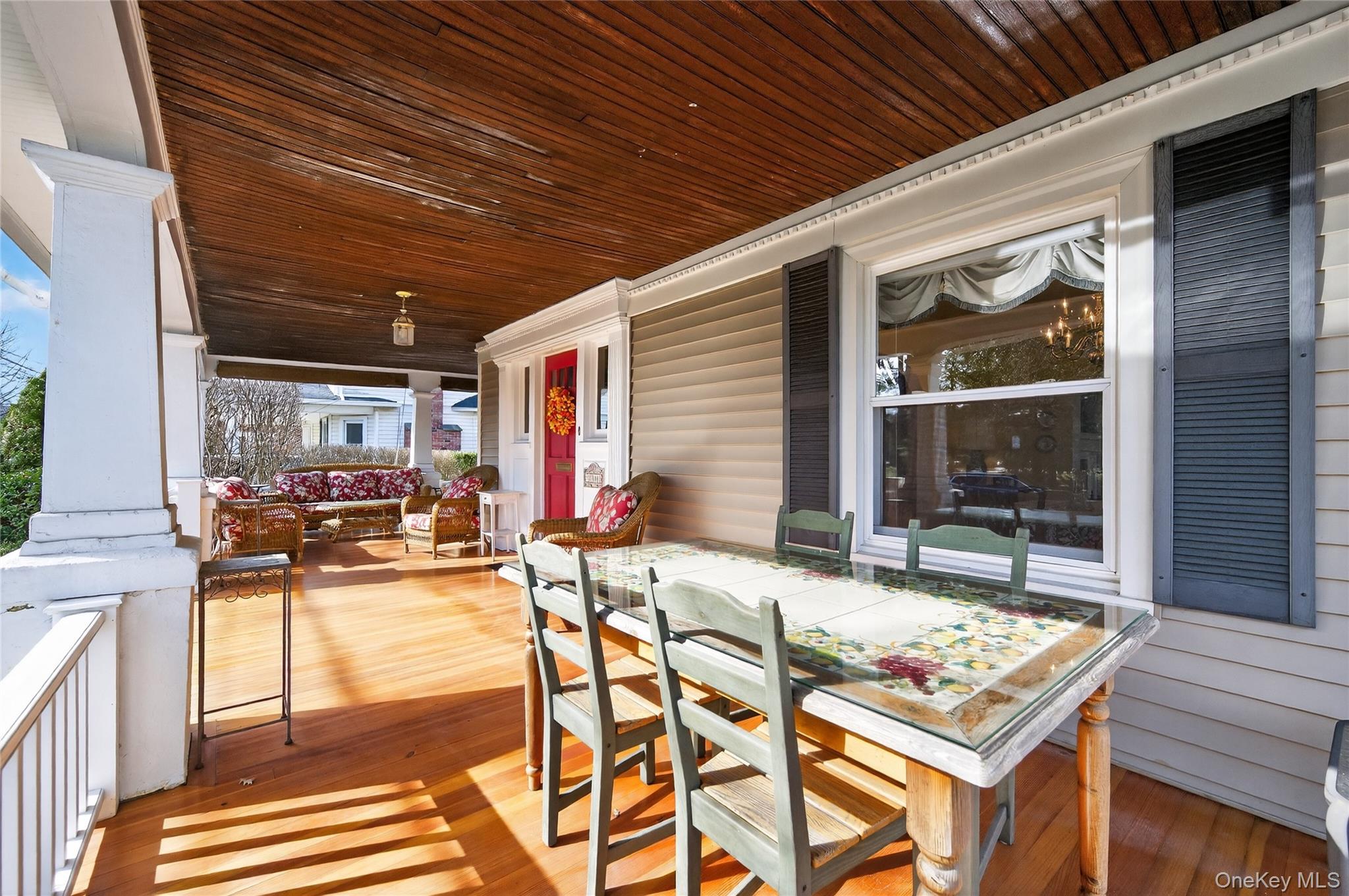 114 Roosevelt Street