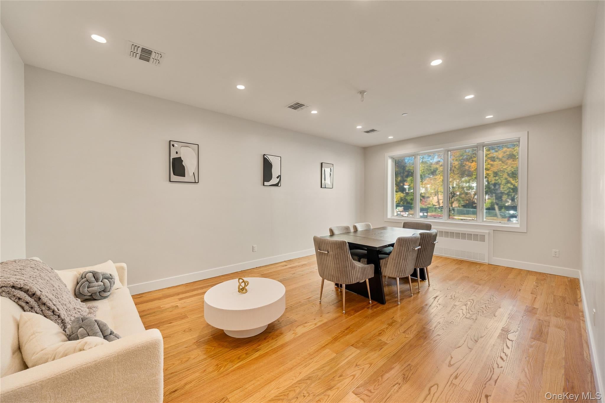 17 Lazer Court 201