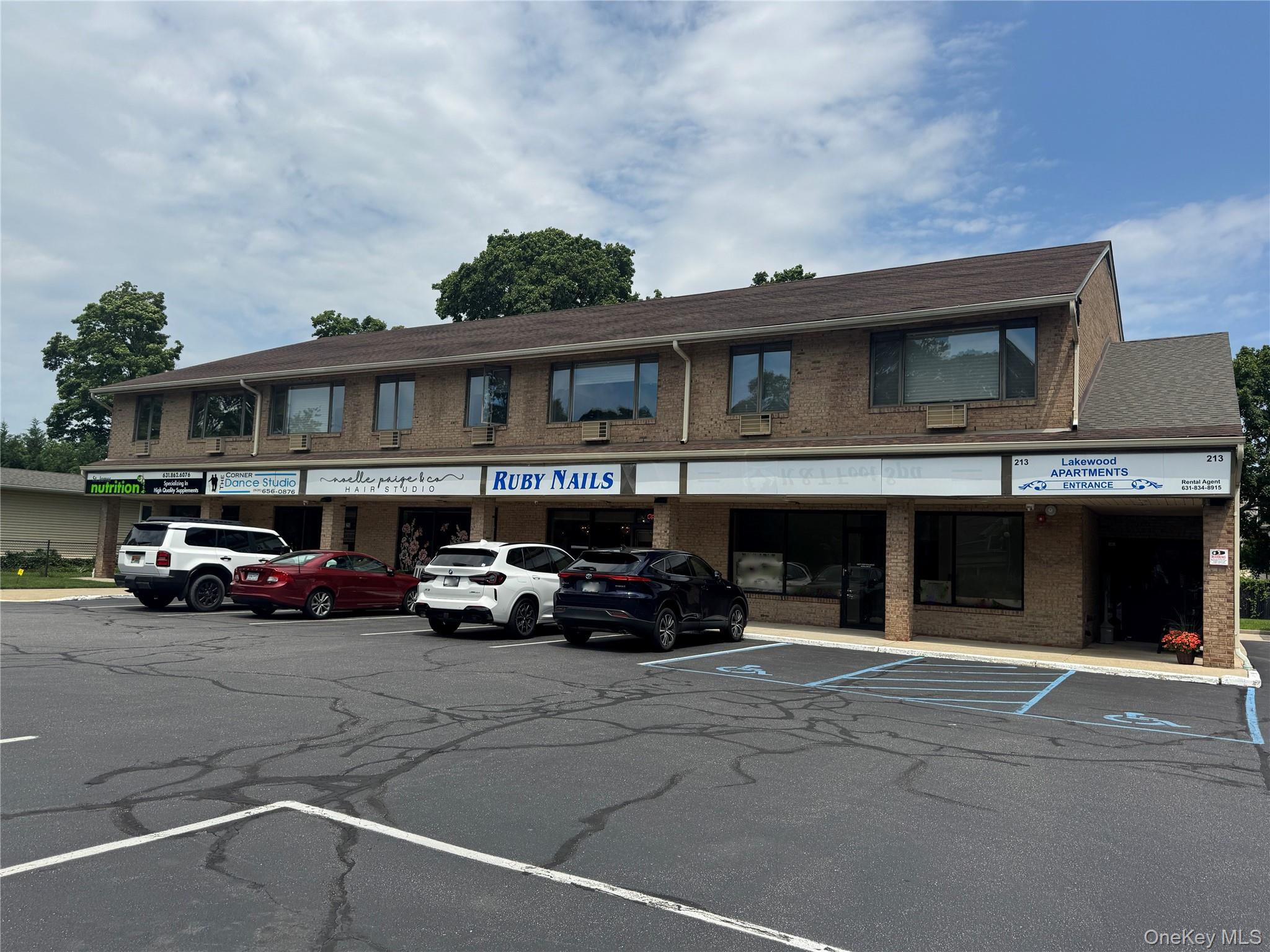 Photo 1 of 17 — 213 Lake Avenue 5, Saint James, NY 11780