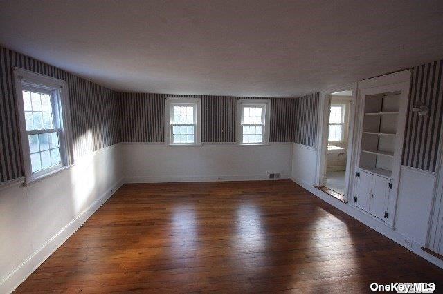 380 370 & O Deer Park Road, Dix Hills, New York image 13