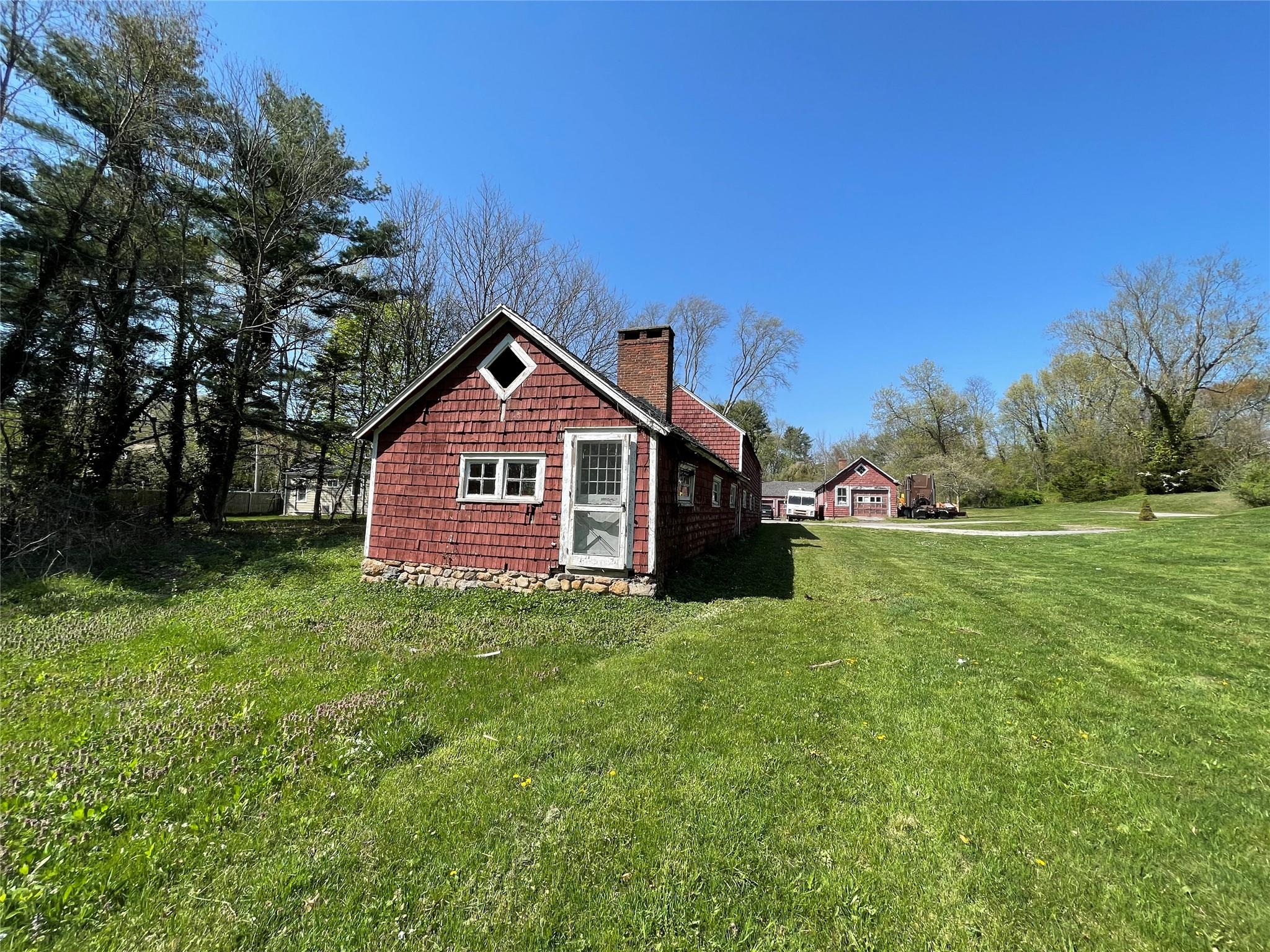 380 370 & O Deer Park Road, Dix Hills, New York image 17