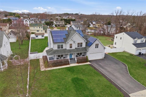 Homes For Sale - 88 Hillside Road<br/> Farmingville, NY 11738