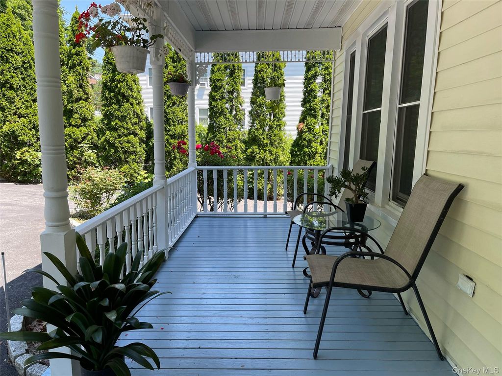 Photo of 73 S Bedford Road, Chappaqua, NY 10514 (MLS # 981423)