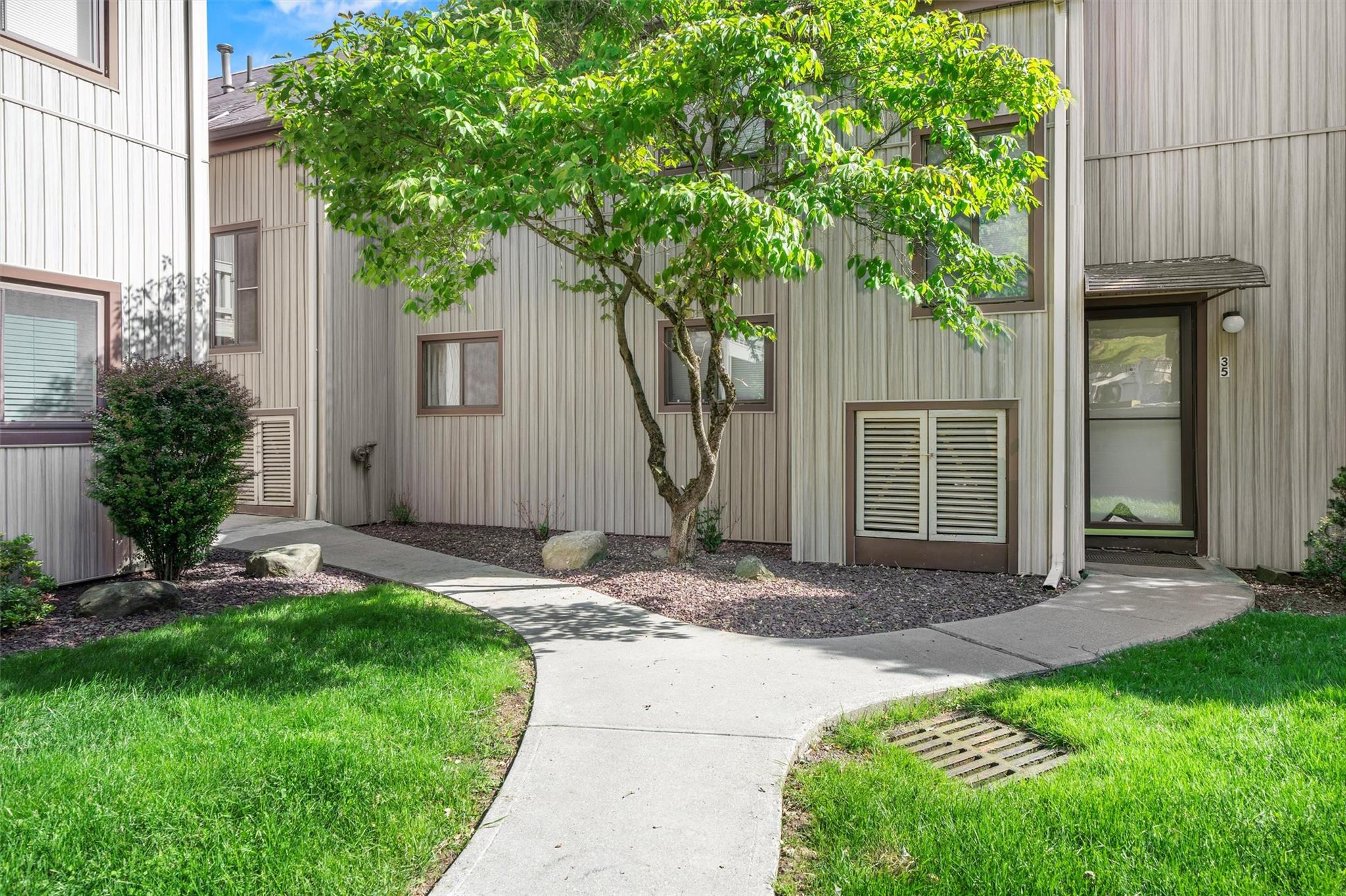 39 Sycamore Drive, Middletown, New York image 26