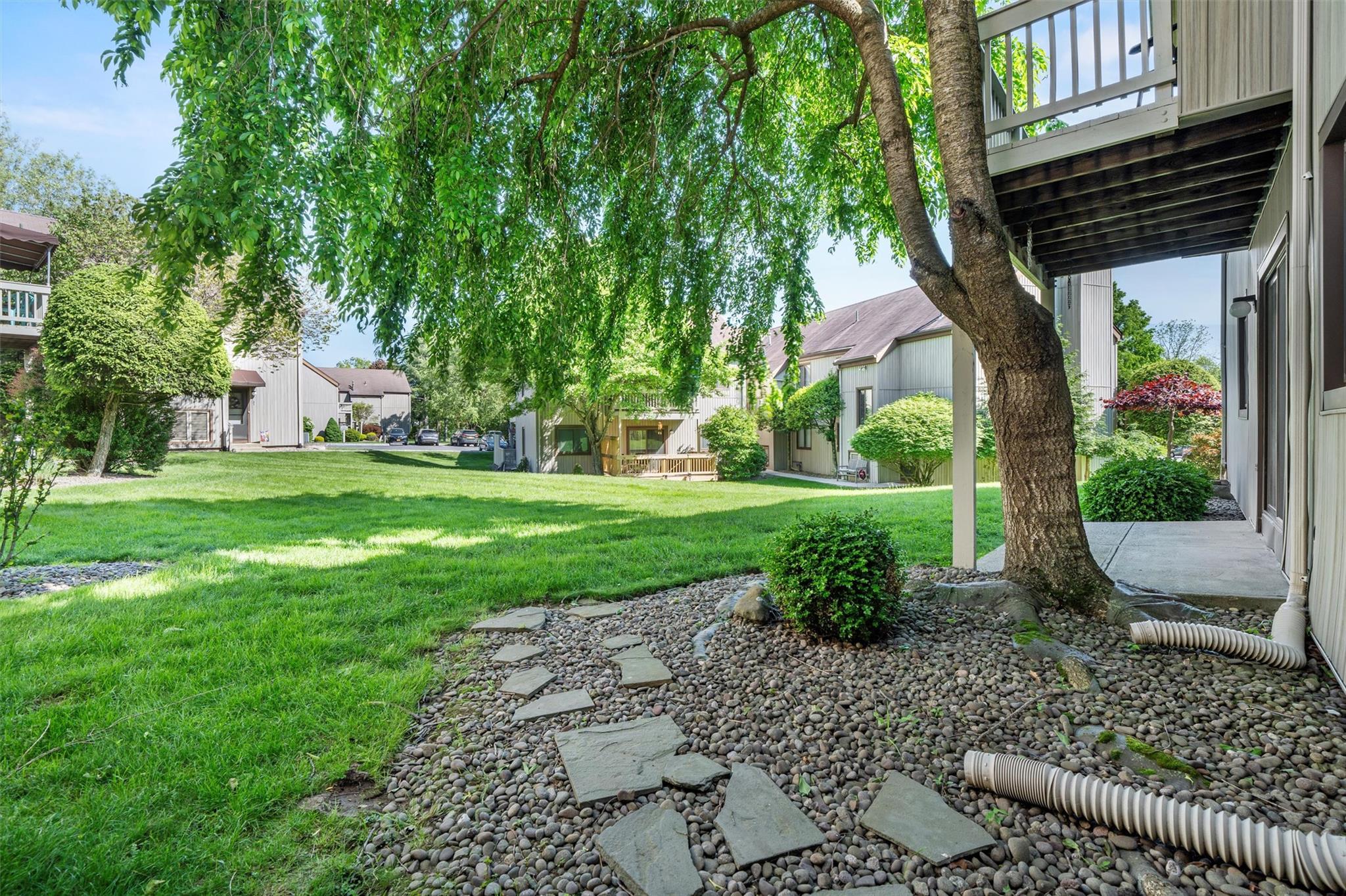 39 Sycamore Drive, Middletown, New York image 25