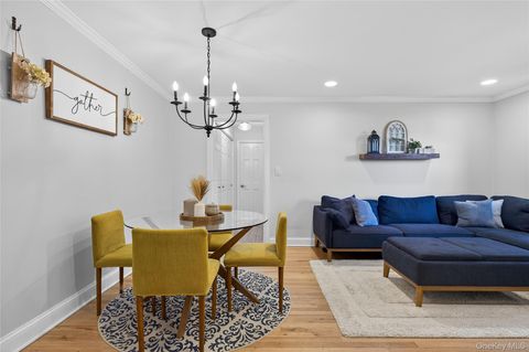 8 Terrace Circle Unit 1B, Great Neck, NY 11021 - MLS#: 915639