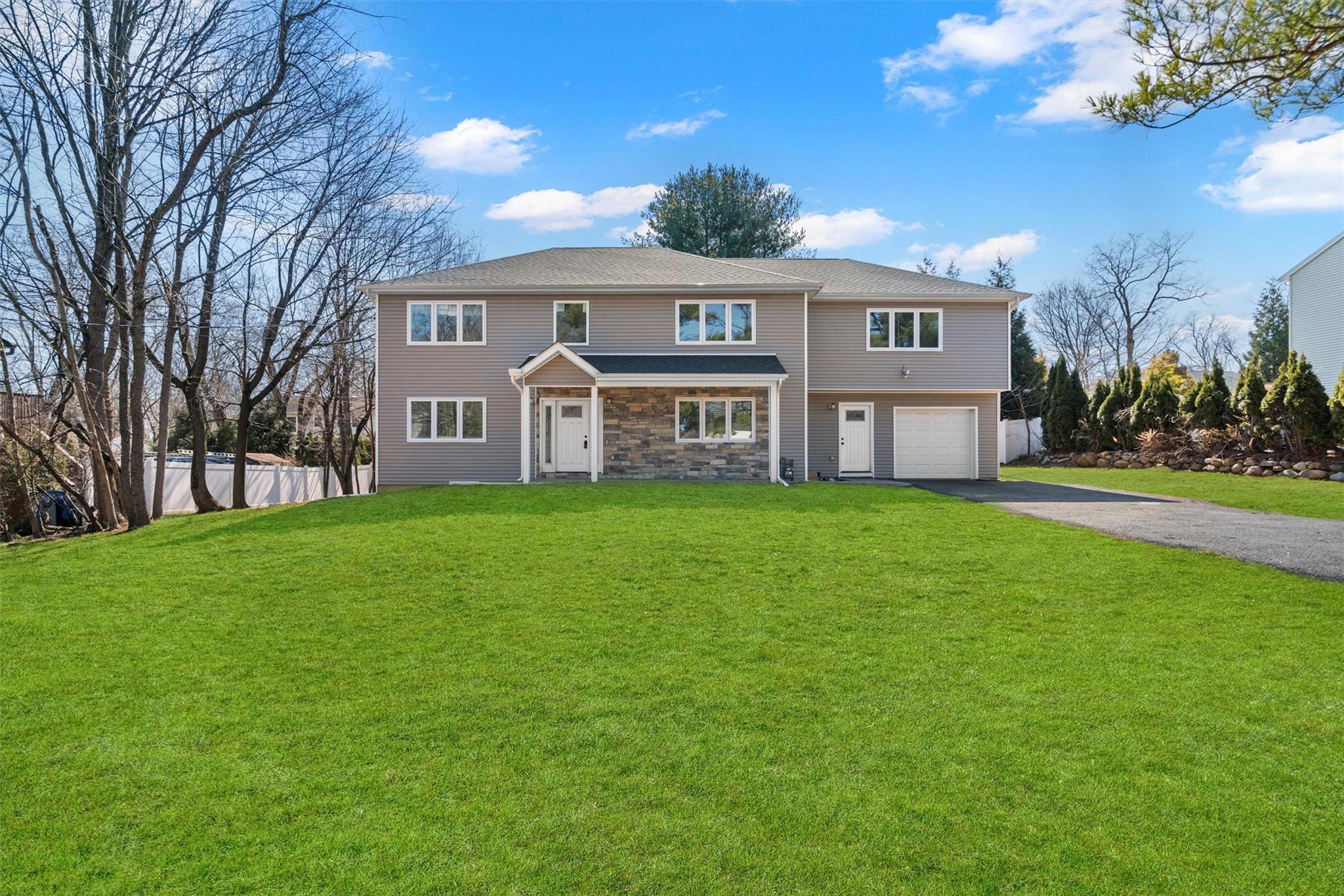 250 Blauvelt Road, Pearl River, New York image 1