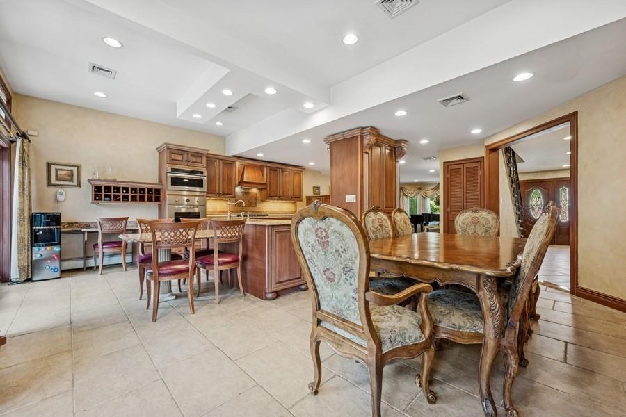 3186 Jason Drive, Bellmore, New York image 9