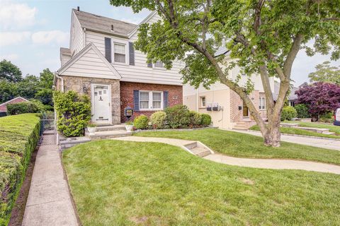 163-49 15th Drive Whitestone NY 11357