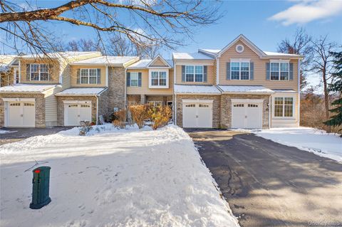 Condo For Sale - 733 Huntington Drive<br/> Fishkill, NY 12524