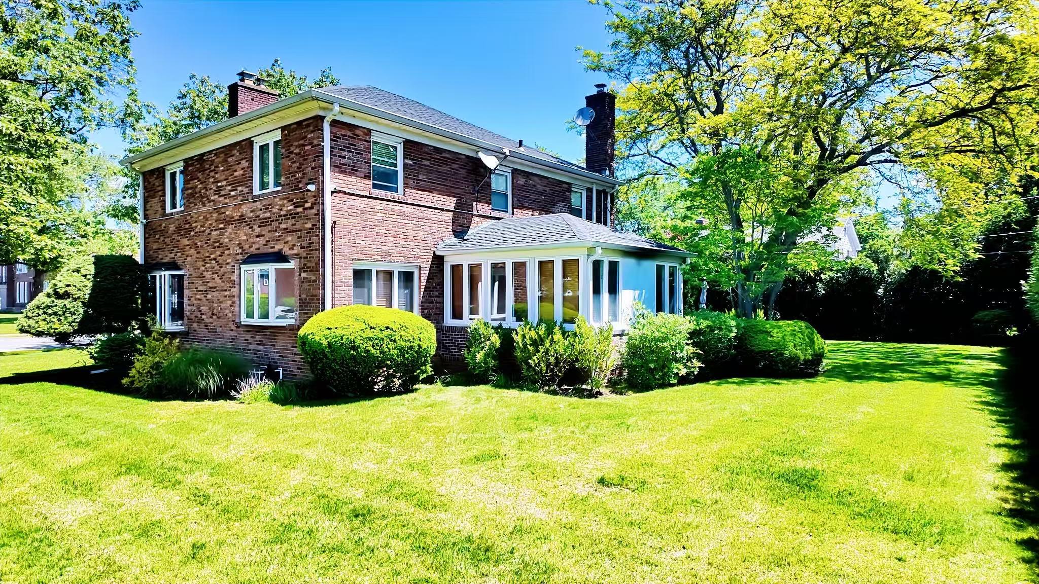 80 Stratford Avenue