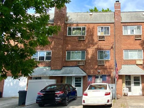 84-03 266th Street Floral Park NY 11001
